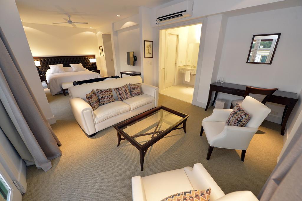 Real Hotel Lujan Ngoại thất bức ảnh