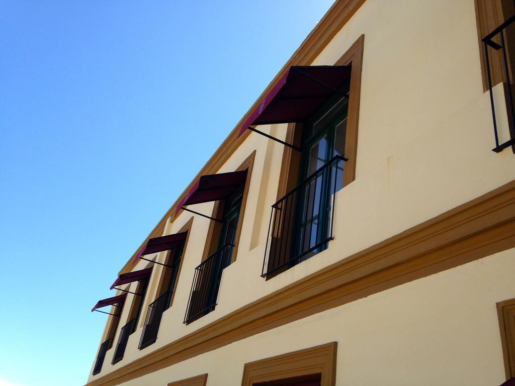 Real Hotel Lujan Ngoại thất bức ảnh