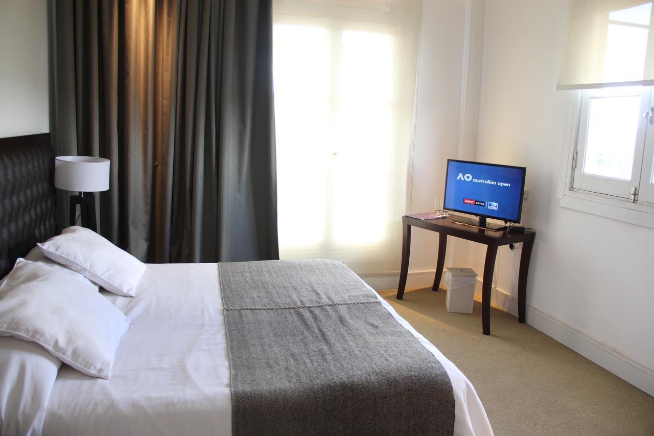 Real Hotel Lujan Ngoại thất bức ảnh