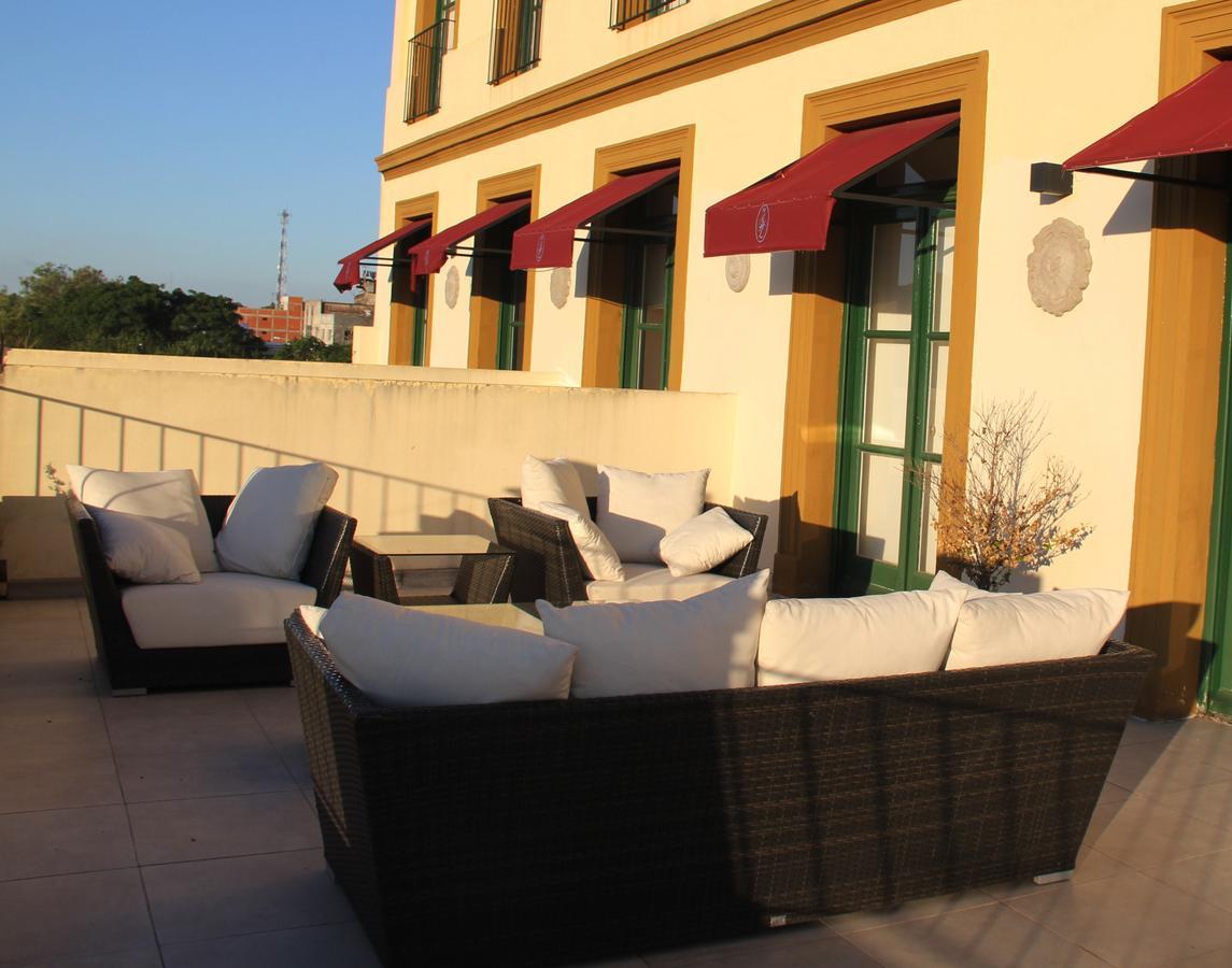 Real Hotel Lujan Ngoại thất bức ảnh