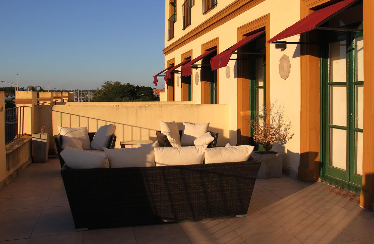Real Hotel Lujan Ngoại thất bức ảnh