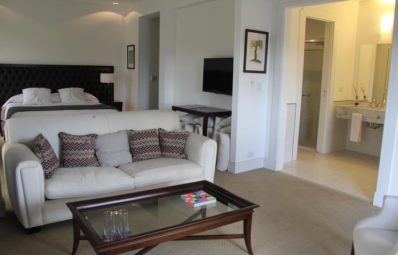 Real Hotel Lujan Ngoại thất bức ảnh