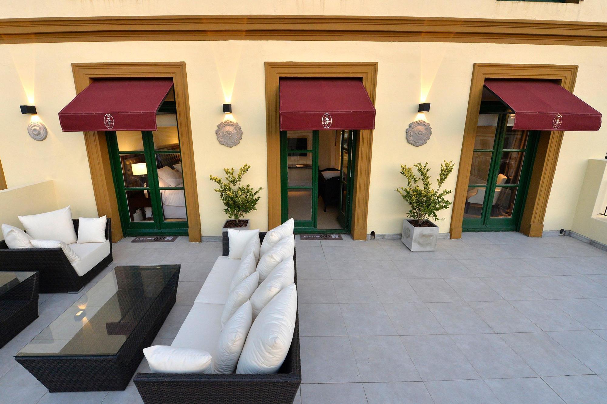Real Hotel Lujan Ngoại thất bức ảnh